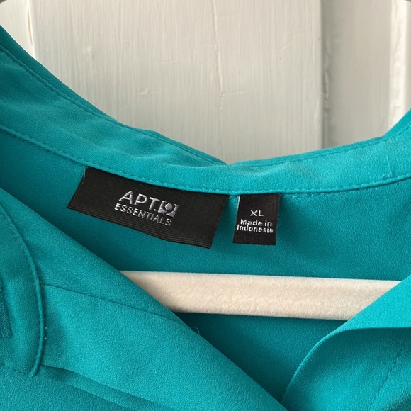 Apt. 9 XL blouse - Picture 3 of 3